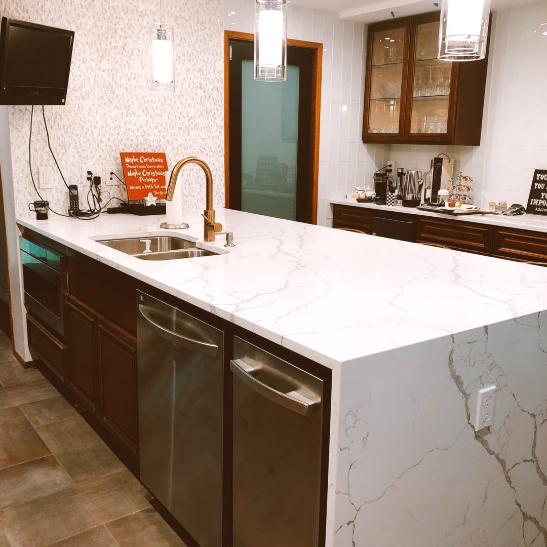 https://www.stonecraftconstruction.com/wp-content/uploads/2020/01/85122858_2972474266130682_2973637155894591488_o-1080x1080.jpg