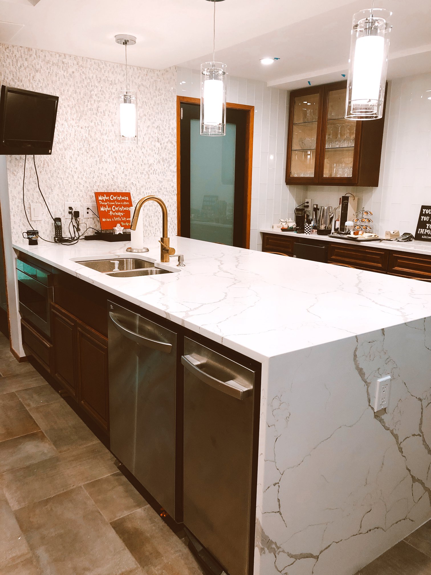 https://www.stonecraftconstruction.com/wp-content/uploads/2020/01/85122858_2972474266130682_2973637155894591488_o.jpg